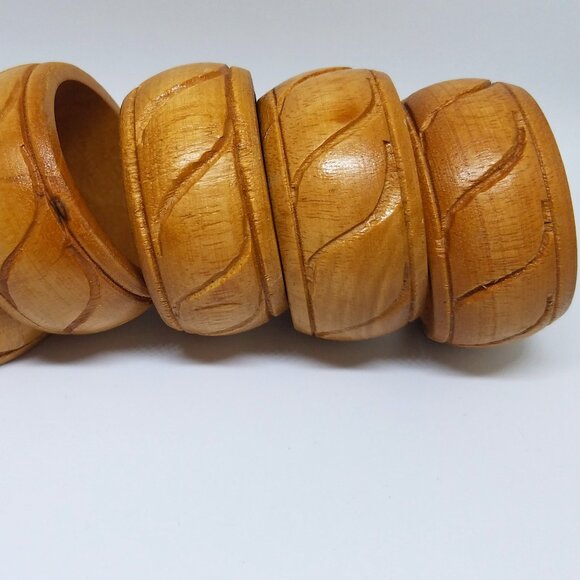 Vintage MCM Kemp & Beatley Carved Wood Wooden Napkin Rings - Set of 5 - Picture 13 of 13